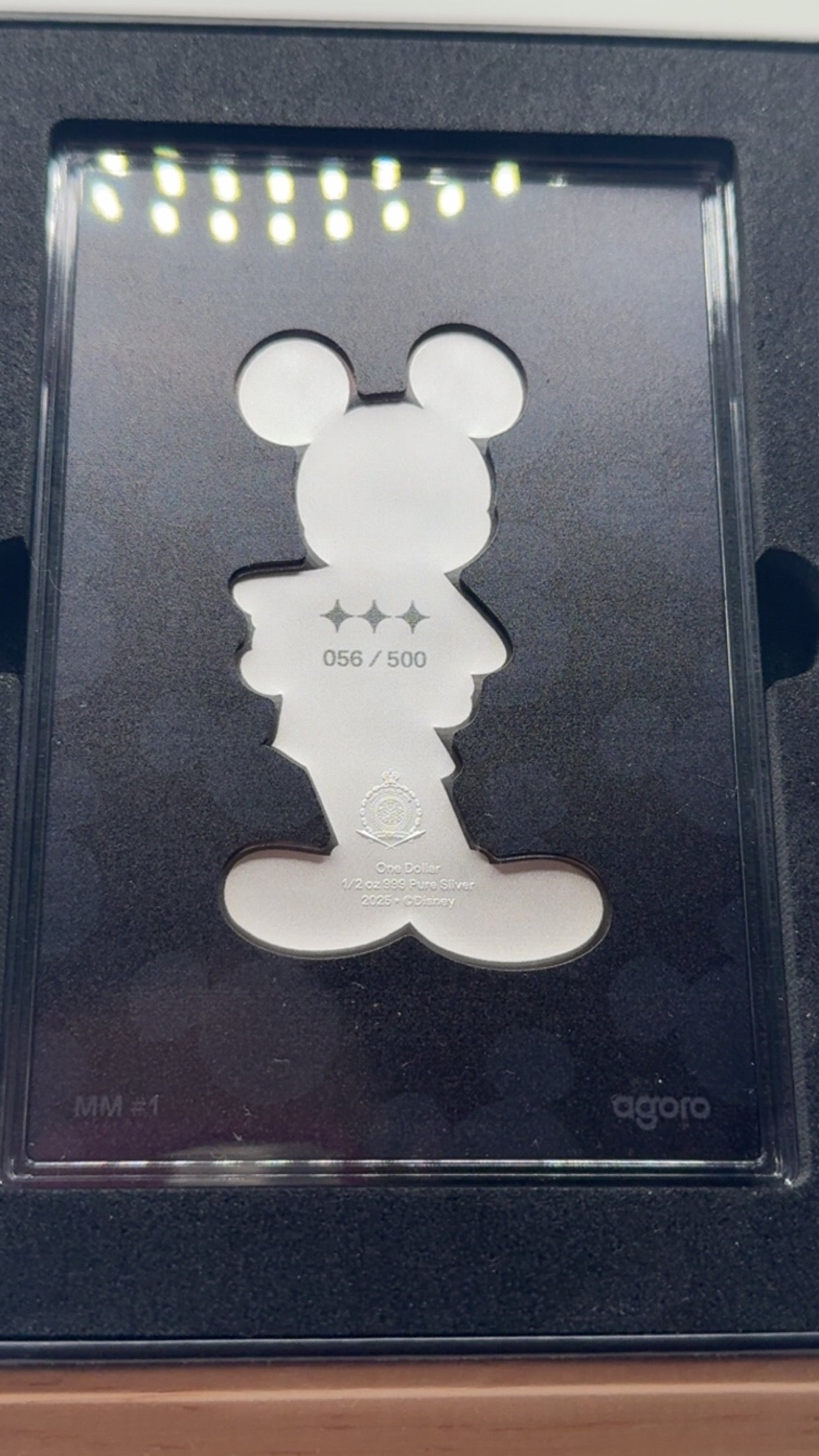 2025 Agoro Disney Mickey Mouse Tier 3 - 1/2 oz Reines Silber 999 - /500 - Detailansicht 2