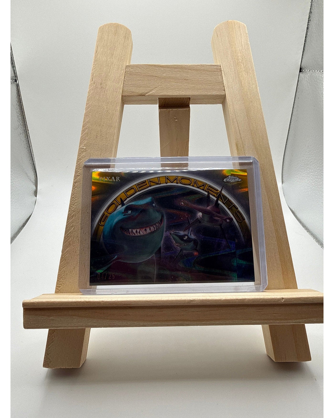 2025 Topps Chrome Pixar Gold Golden Moments Finding Nemo/25