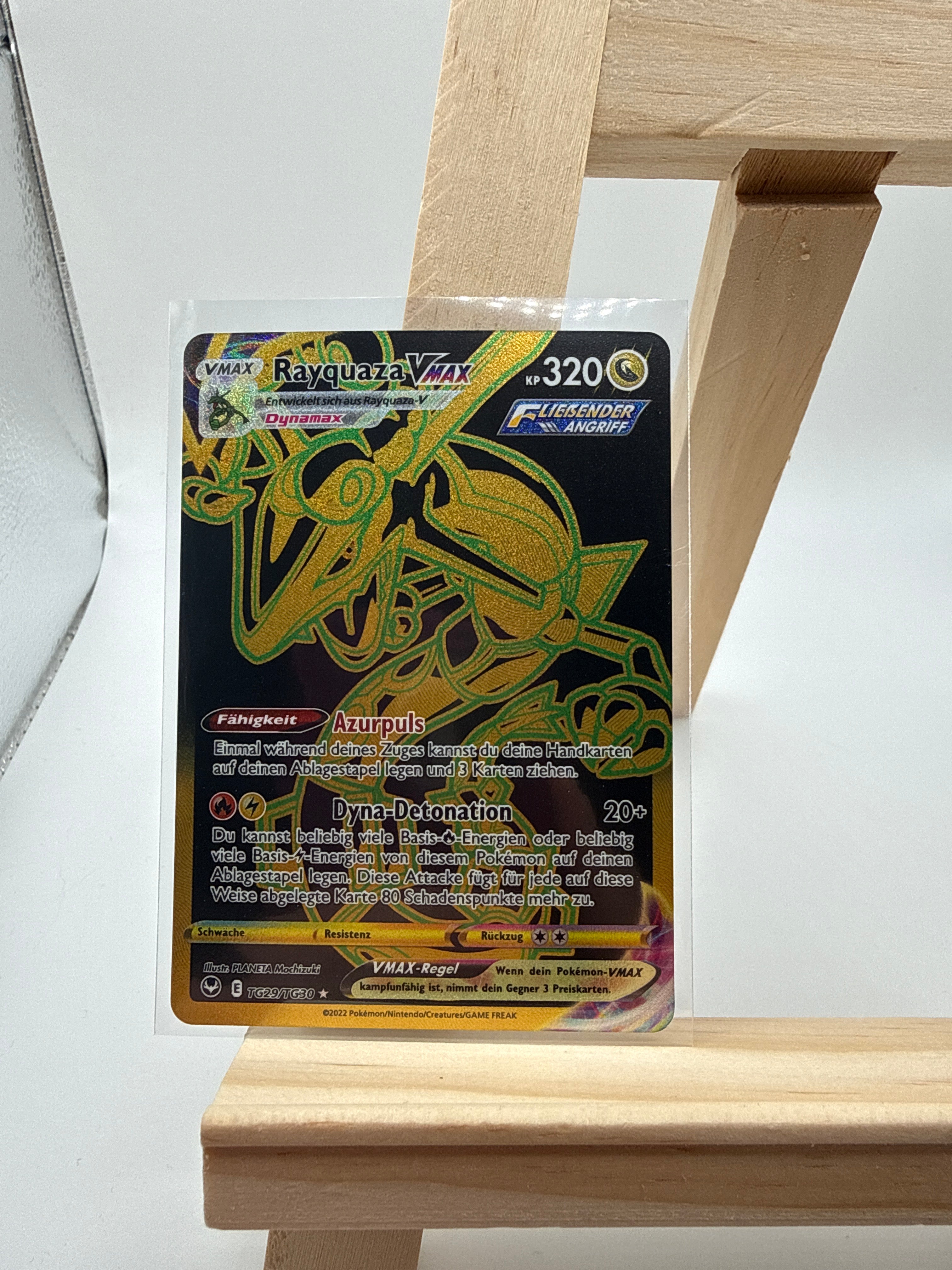 Pokemon - Rayquaza VMAX GOLD - TG29/TG30 - Silberne Sturmwinde Deutsch - NM - Vorderseite
