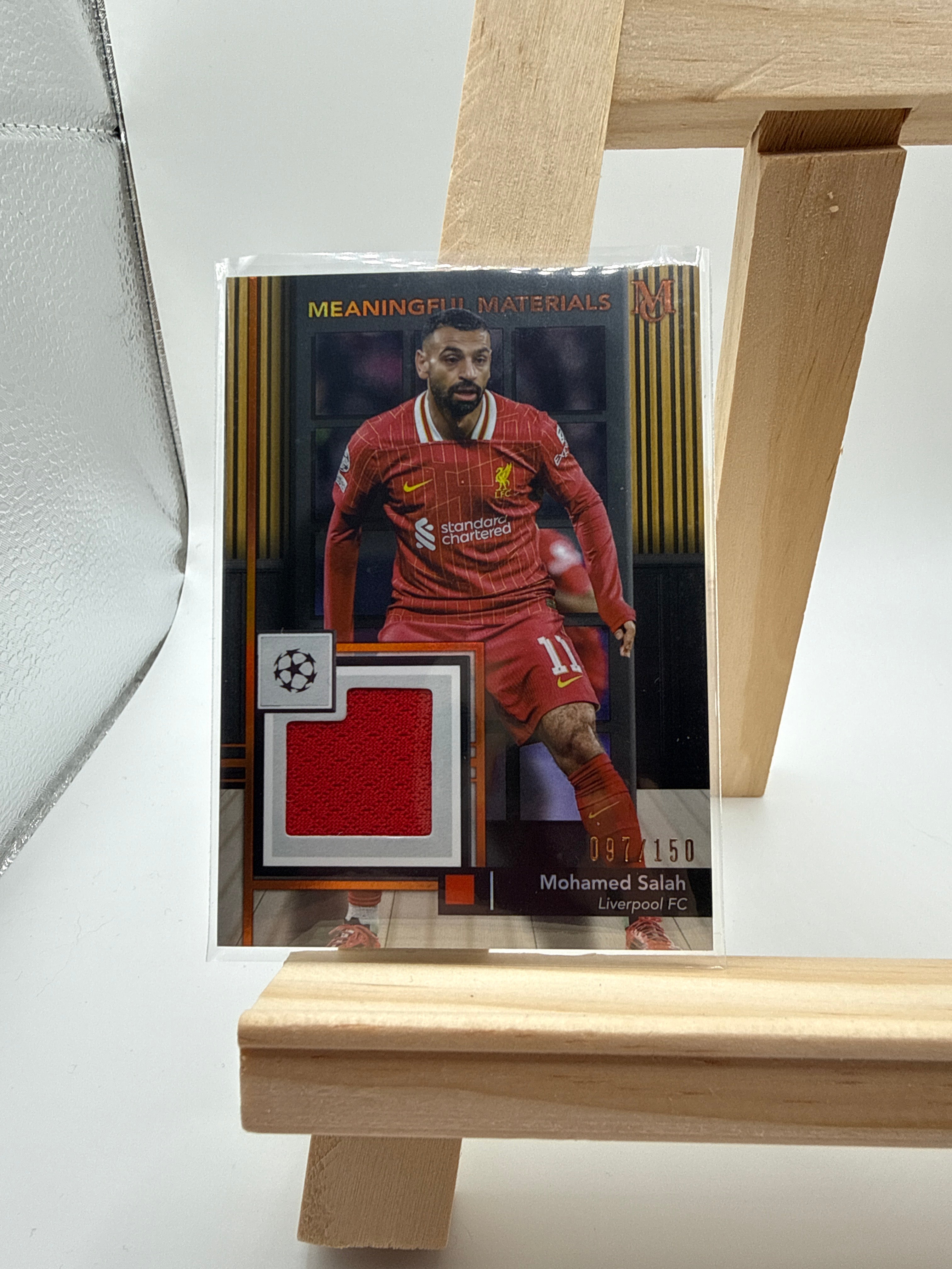 2025 Topps Museum Collection Mohamed Salah Meaningful Material Relic /150 - Vorderseite