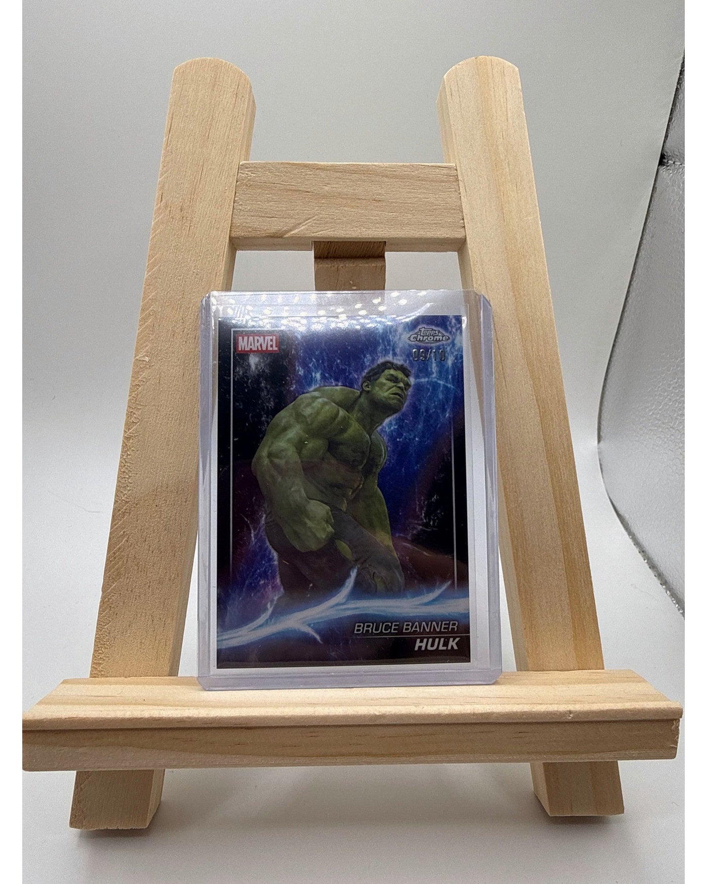 Topps Chrome 2025 Marvel Edition Bruce Banner / Hulk Nummerierung 09/10